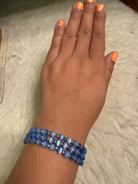 Cats eye wraparound bracelet